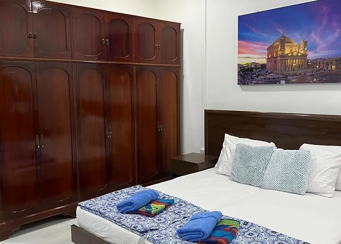 Sun And Sea * Santa Vennera